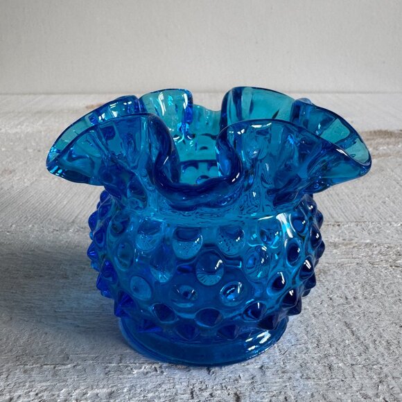 Vintage Small Blue Glass Fenton Hobnail Ruffle Vase - Picture 3 of 10